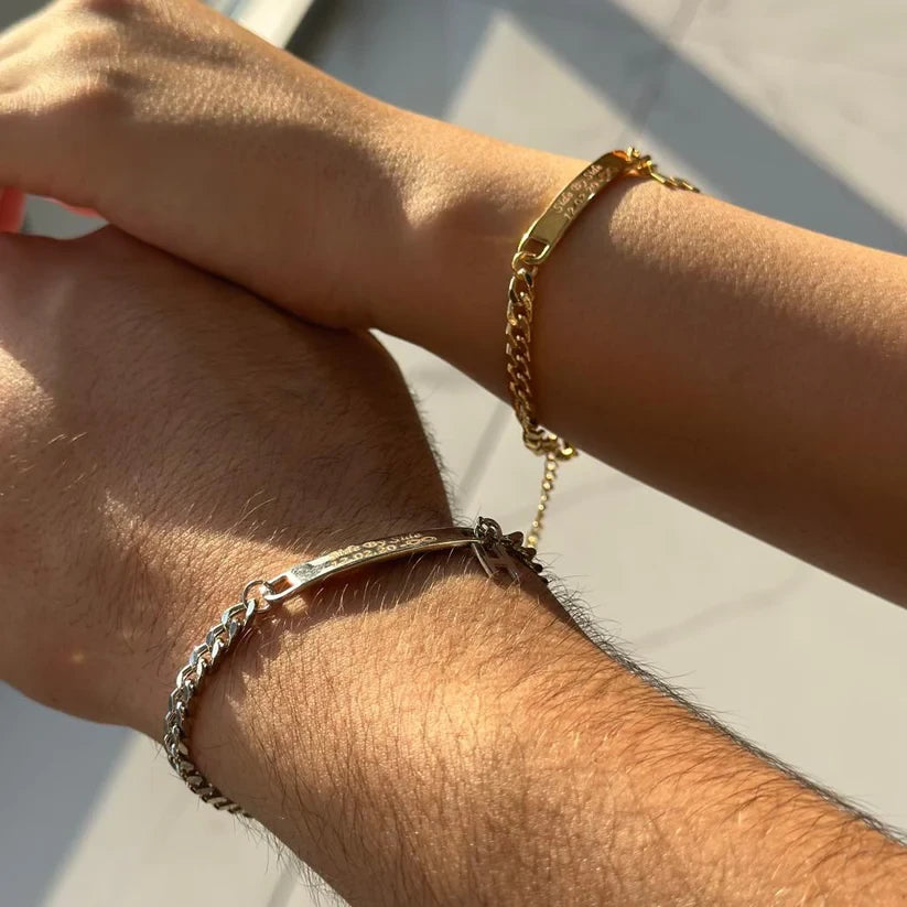 Personalisierte Gravur-Plakettenarmbänder für Paare (2 Stück)