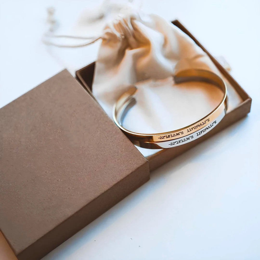 Graviertes Partner-Manschettenarmband
